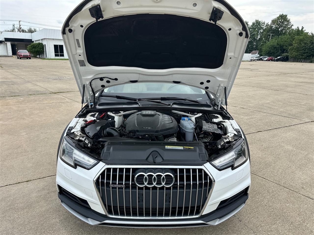 Audi allroad  2018