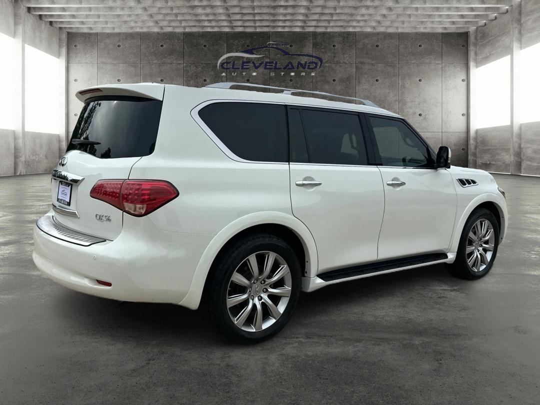 Infiniti QX56  2012