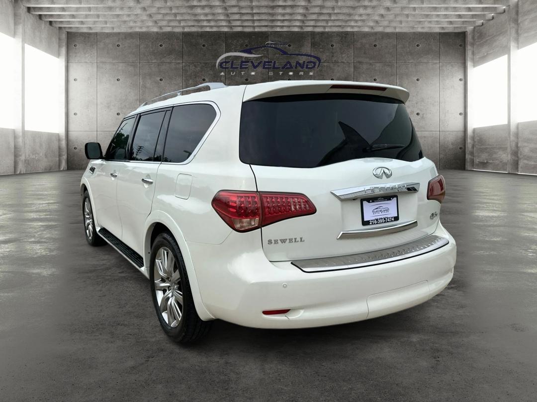Infiniti QX56  2012