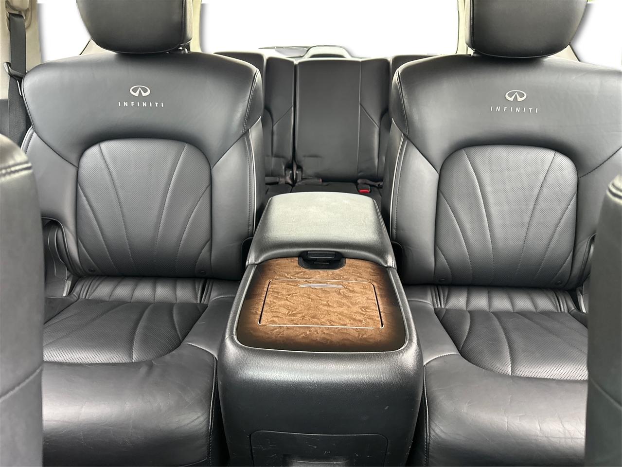 Infiniti QX56  2012