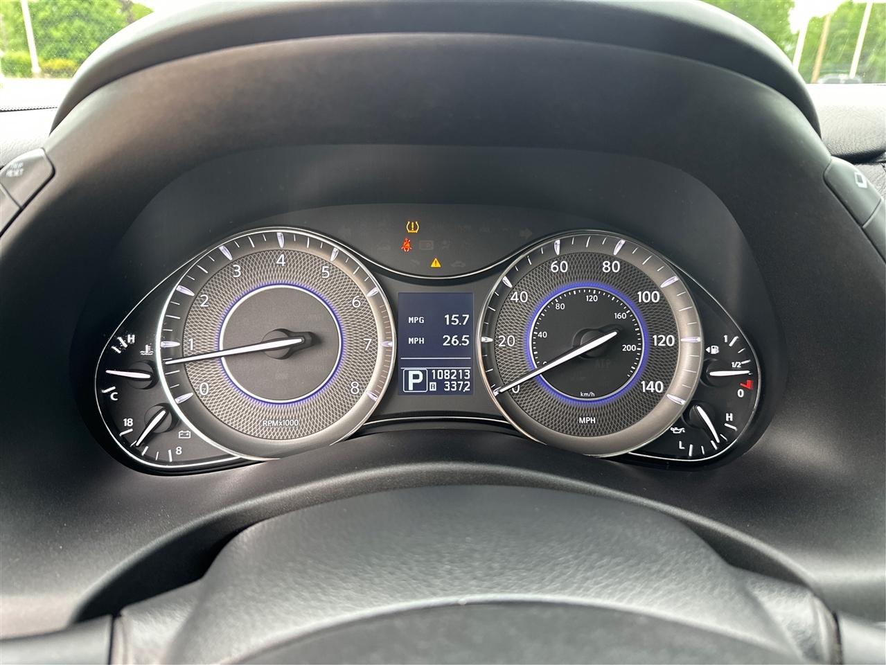 Infiniti QX56  2012