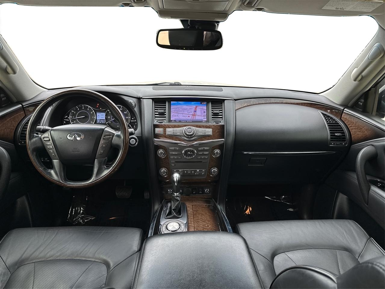 Infiniti QX56  2012