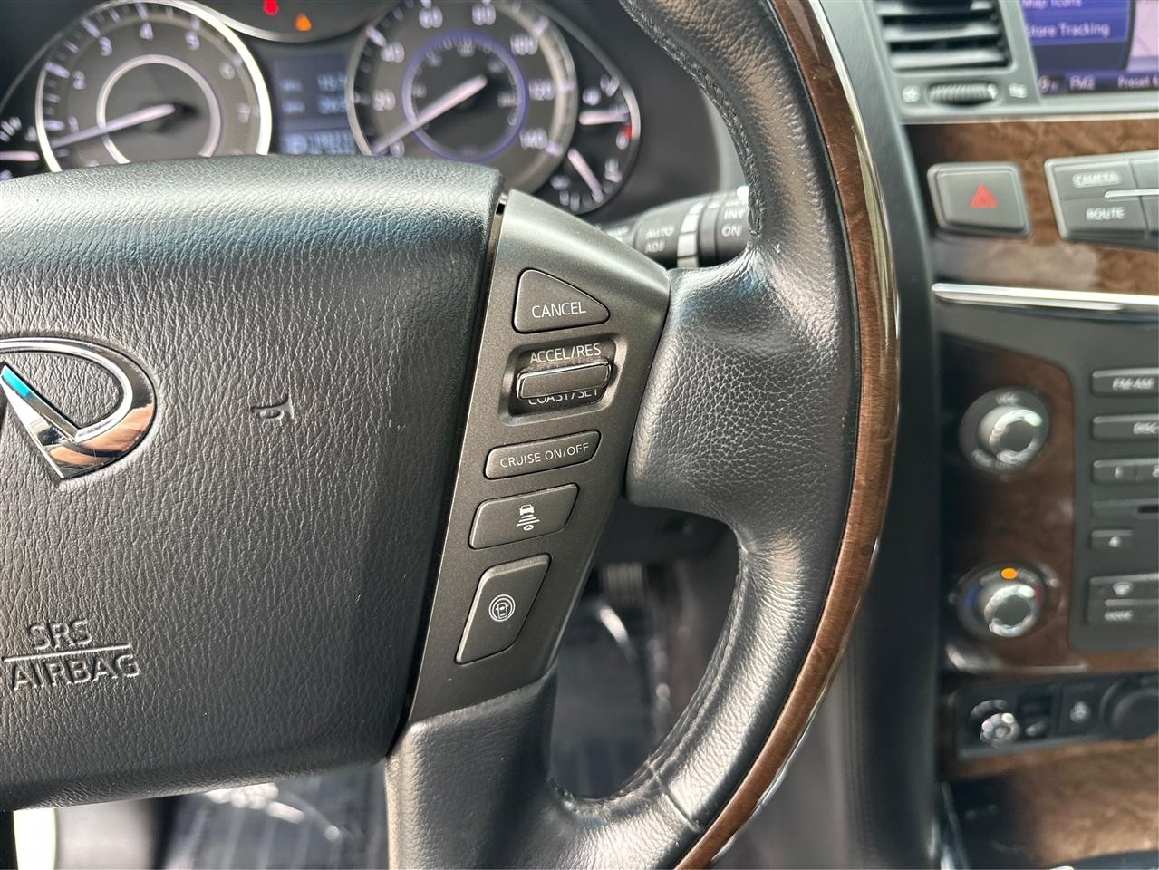 Infiniti QX56  2012