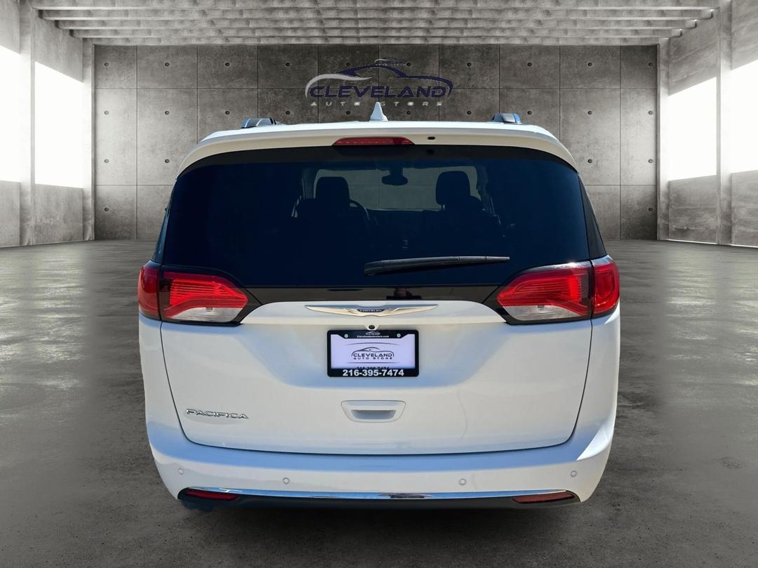 Chrysler Pacifica  2017