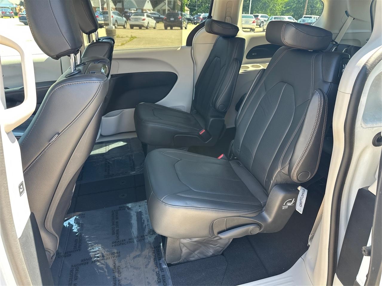 Chrysler Pacifica  2017