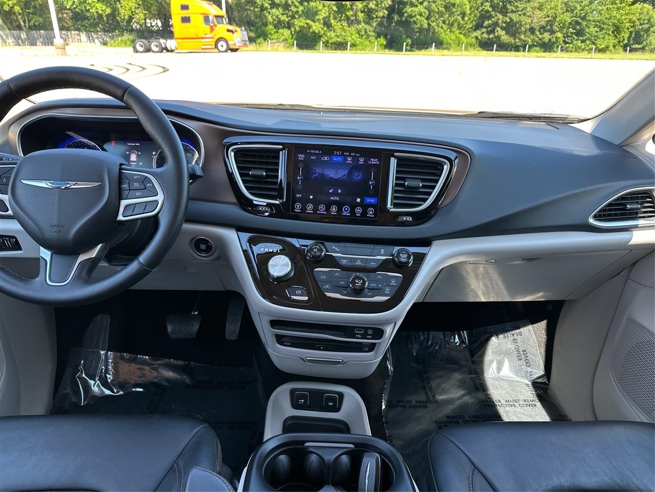 Chrysler Pacifica  2017