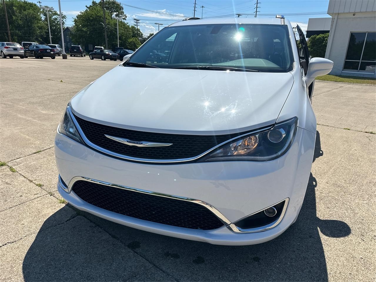 Chrysler Pacifica  2017