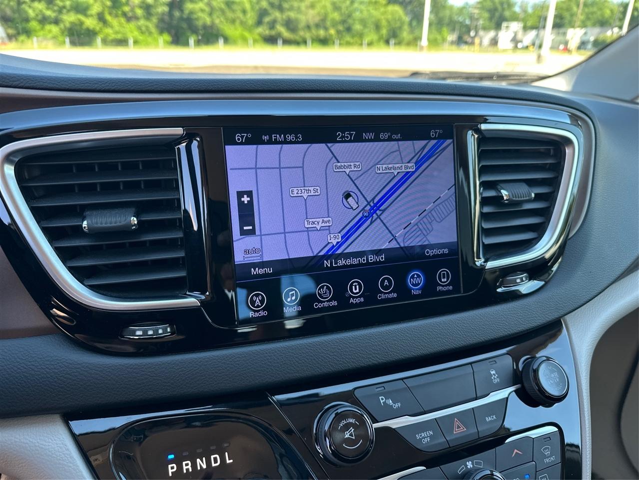 Chrysler Pacifica  2017