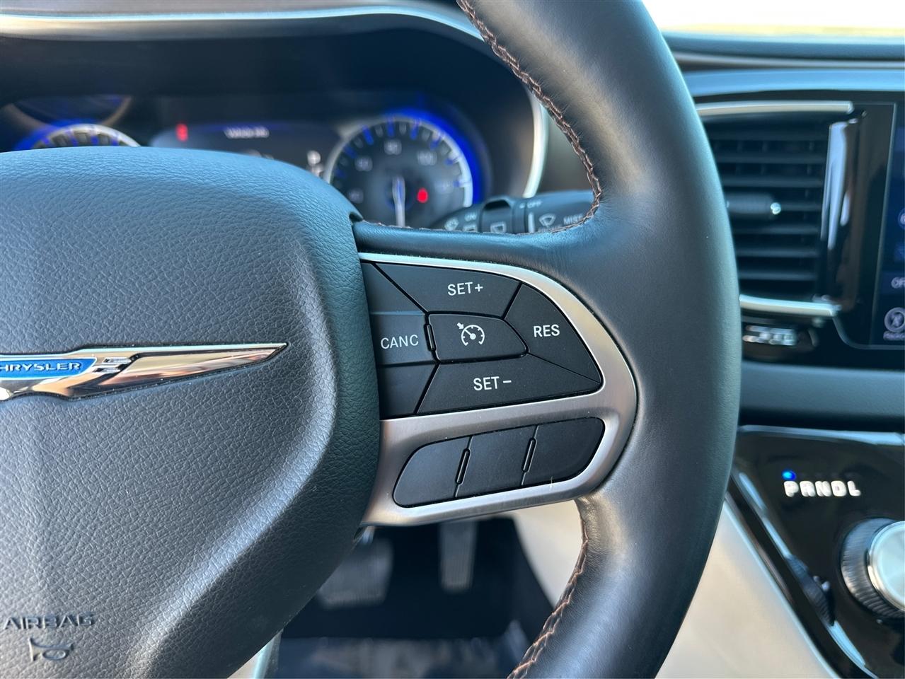 Chrysler Pacifica  2017
