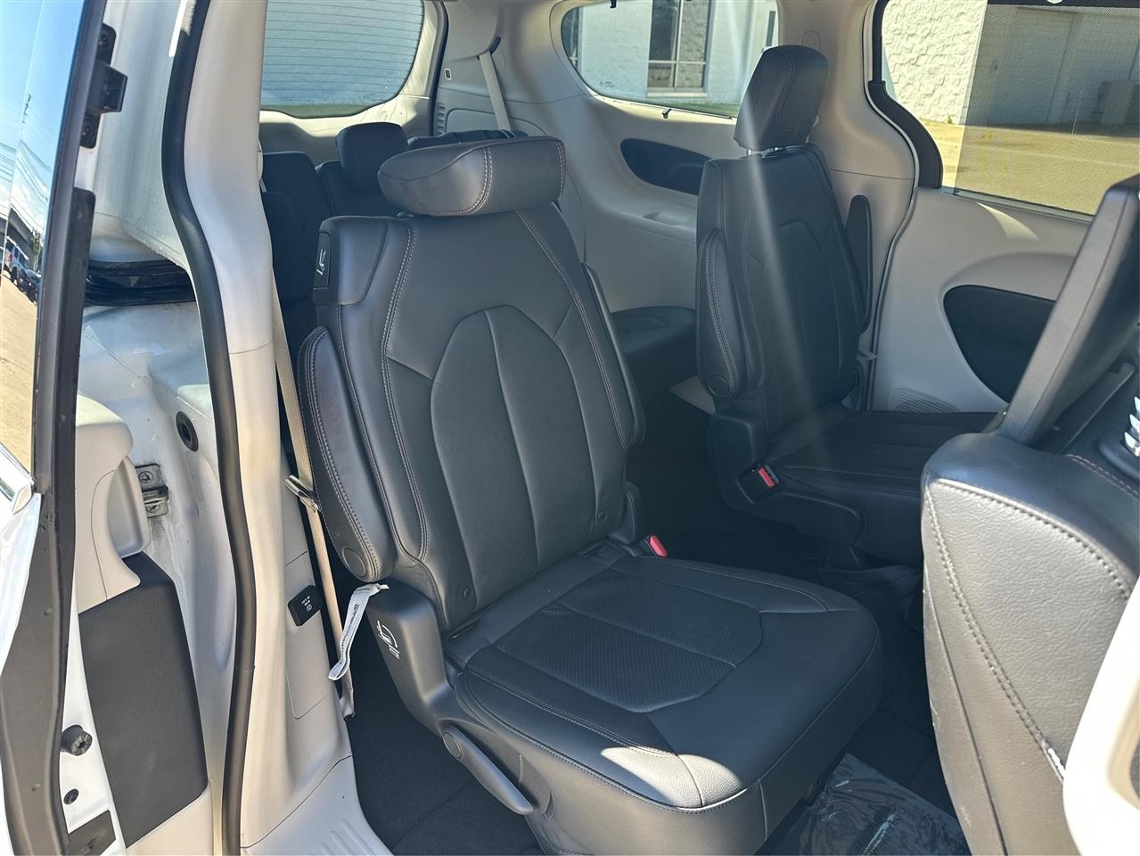 Chrysler Pacifica  2017