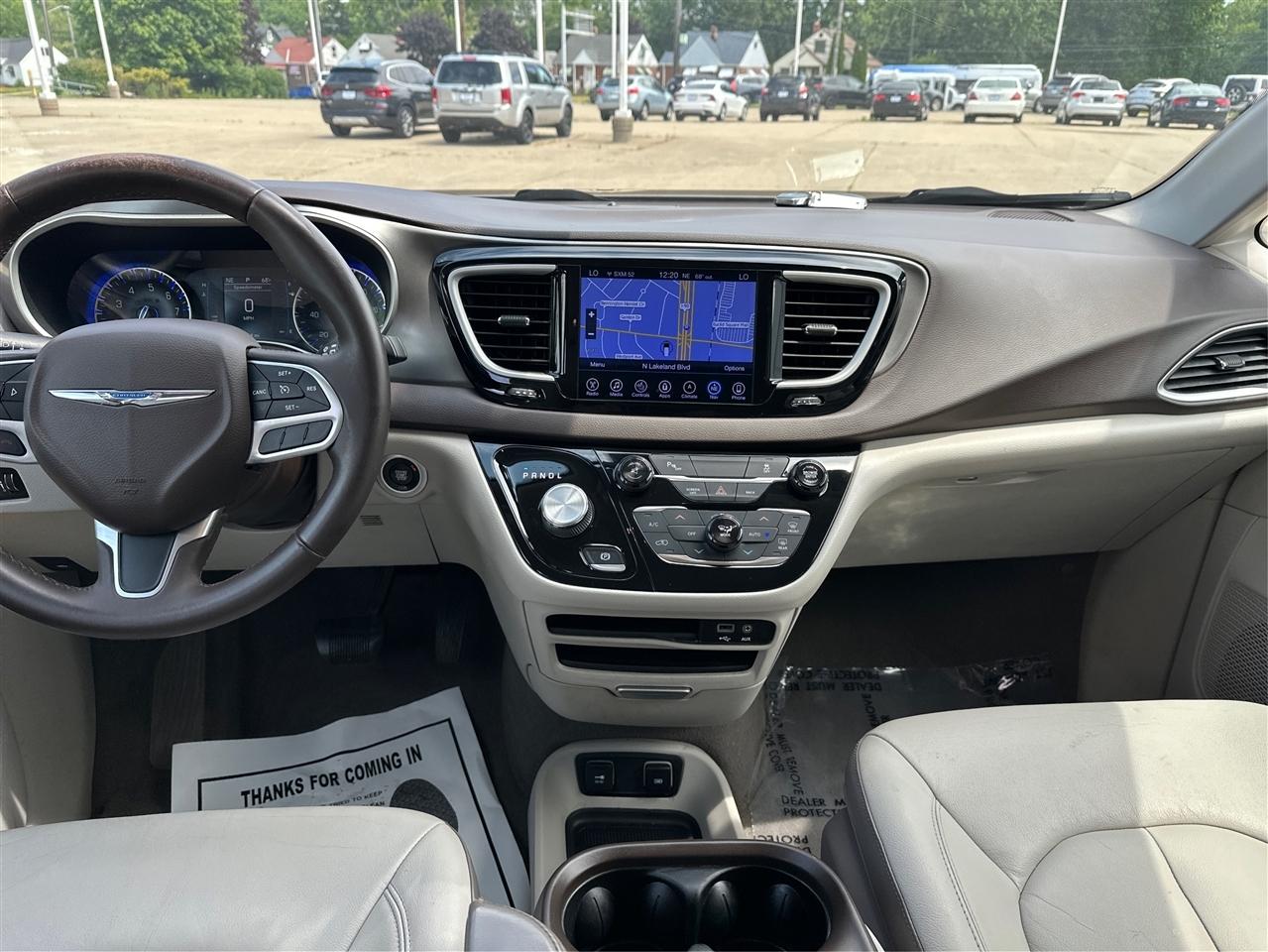 Chrysler Pacifica  2017