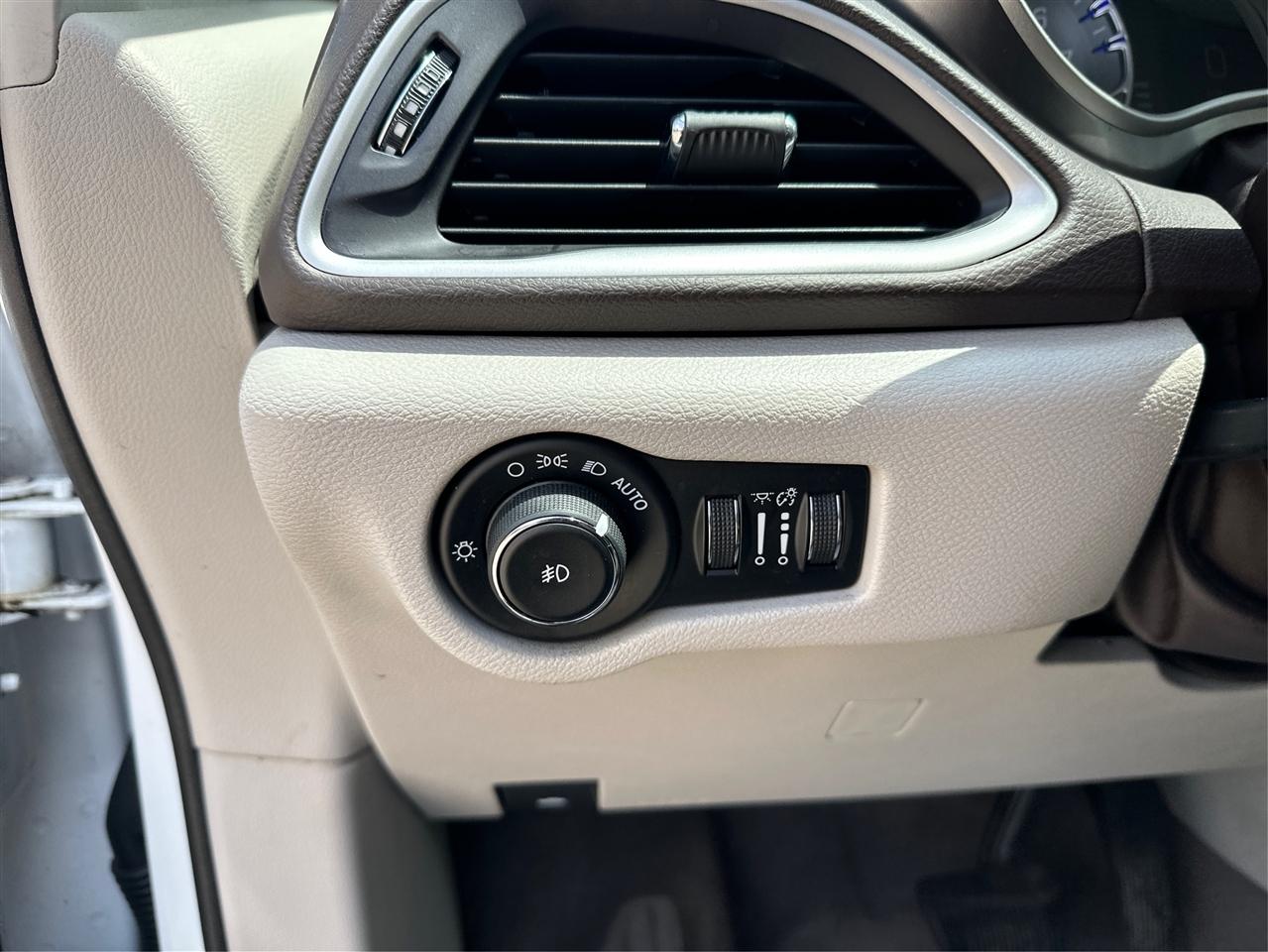 Chrysler Pacifica  2017