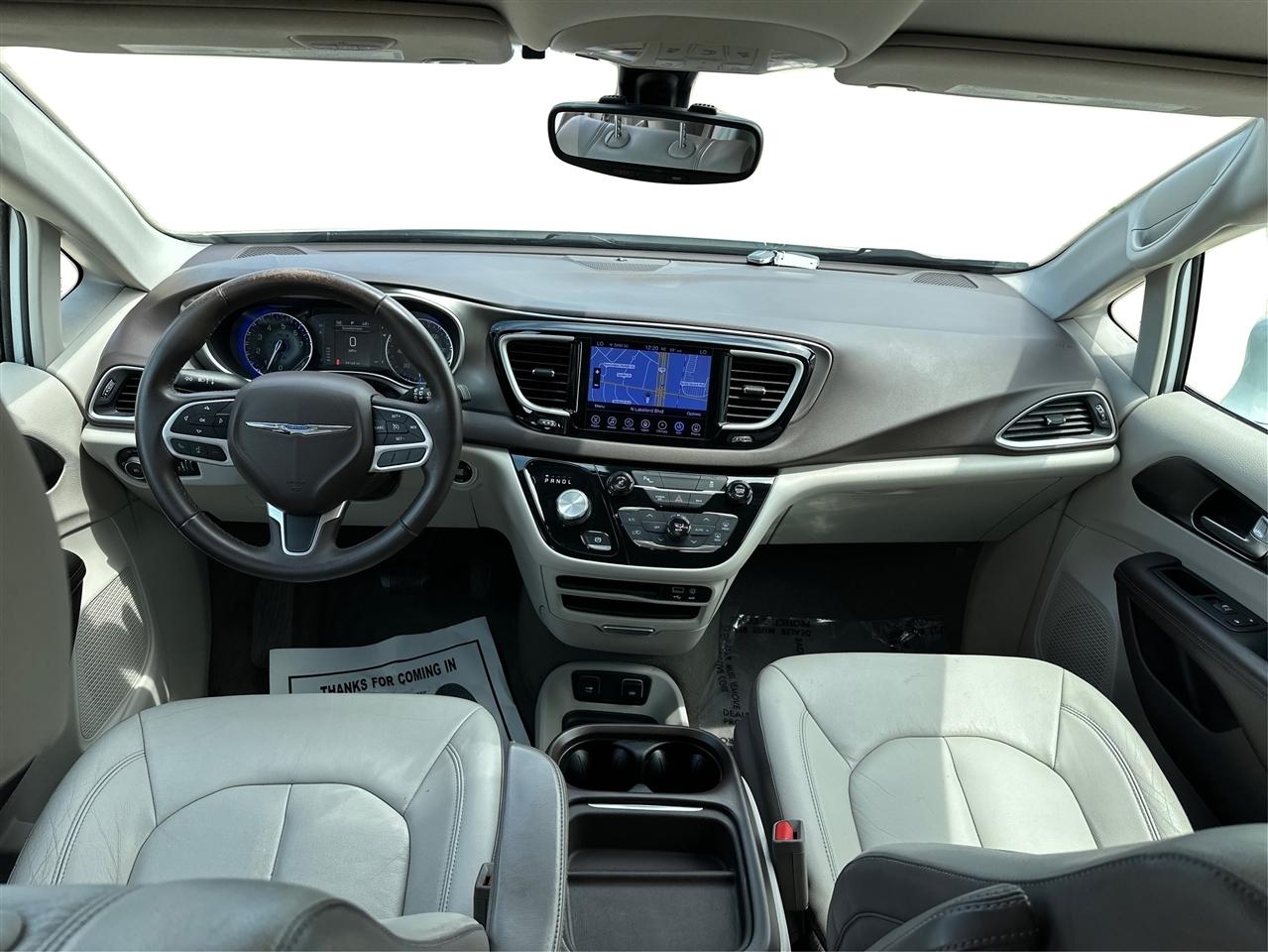Chrysler Pacifica  2017