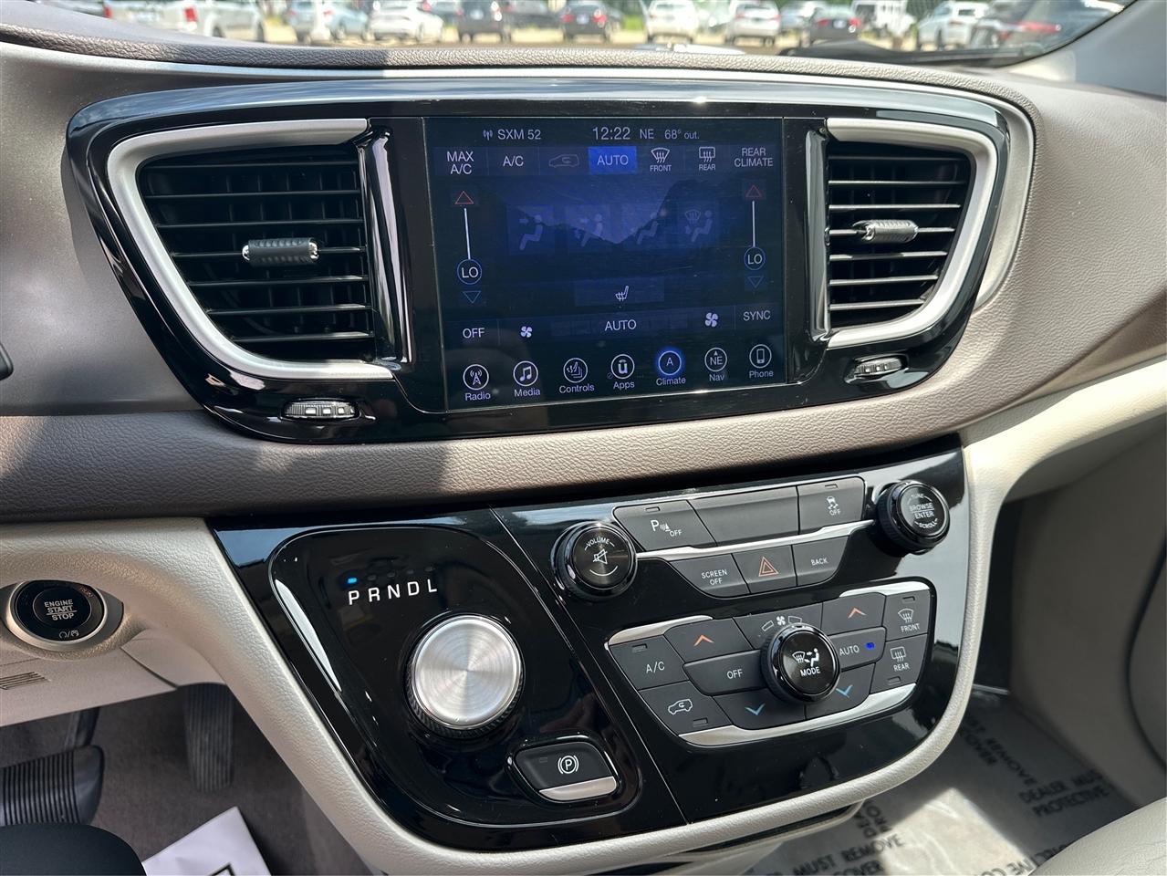 Chrysler Pacifica  2017