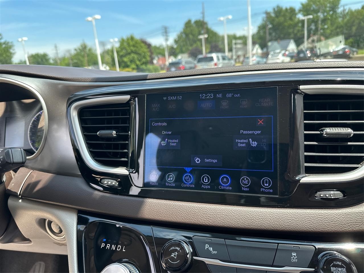 Chrysler Pacifica  2017