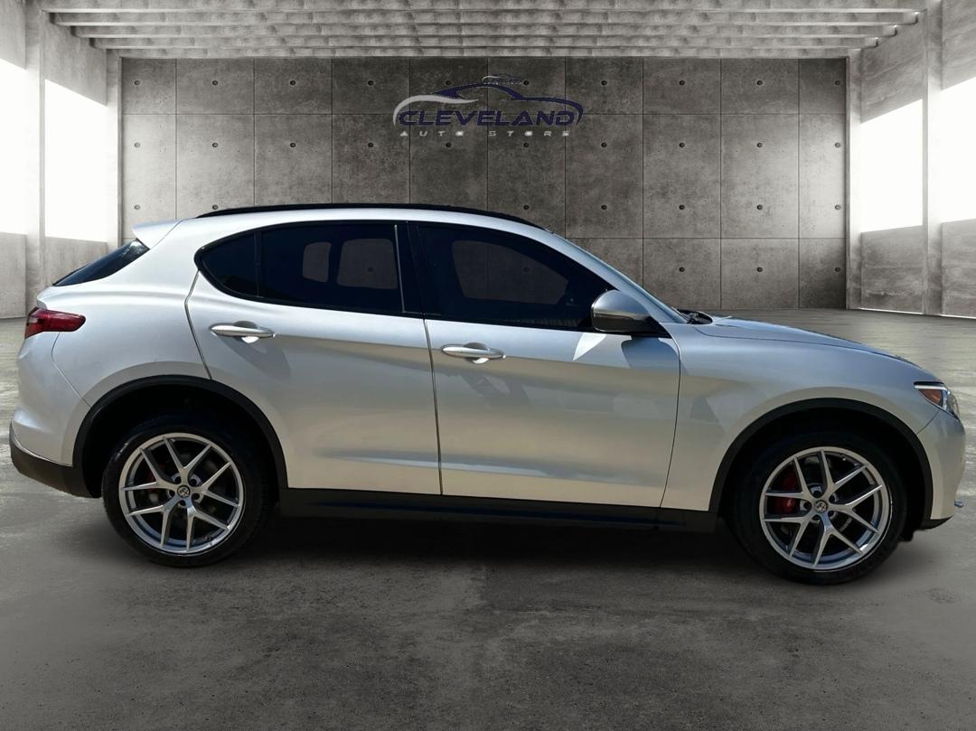Alfa Romeo Stelvio  2018