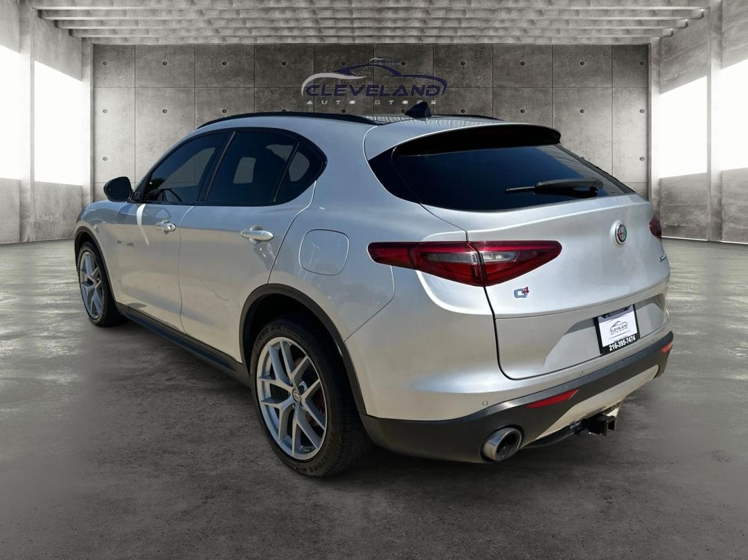 Alfa Romeo Stelvio  2018