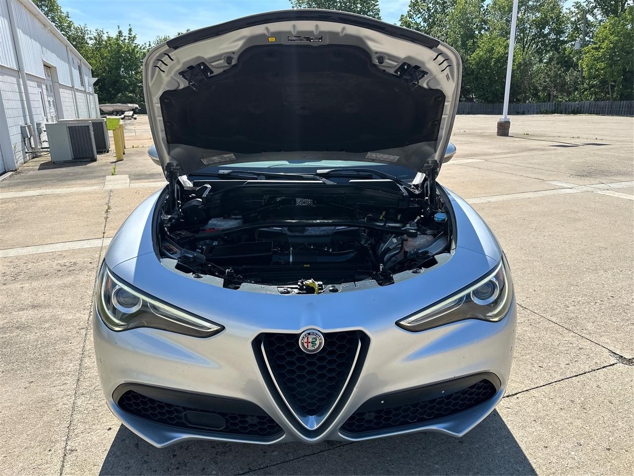 Alfa Romeo Stelvio  2018