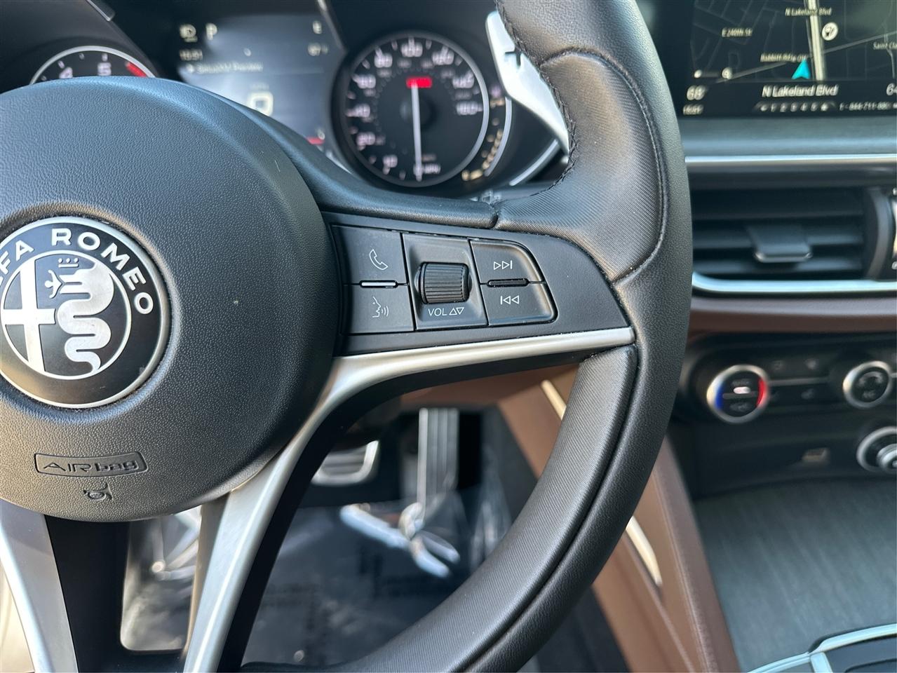 Alfa Romeo Stelvio  2018