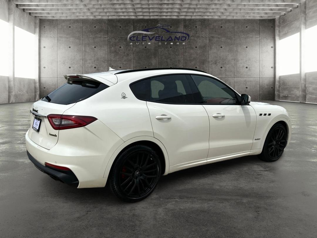 Maserati Levante  2019