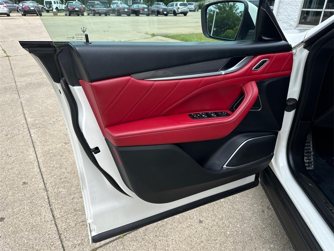 Maserati Levante  2019