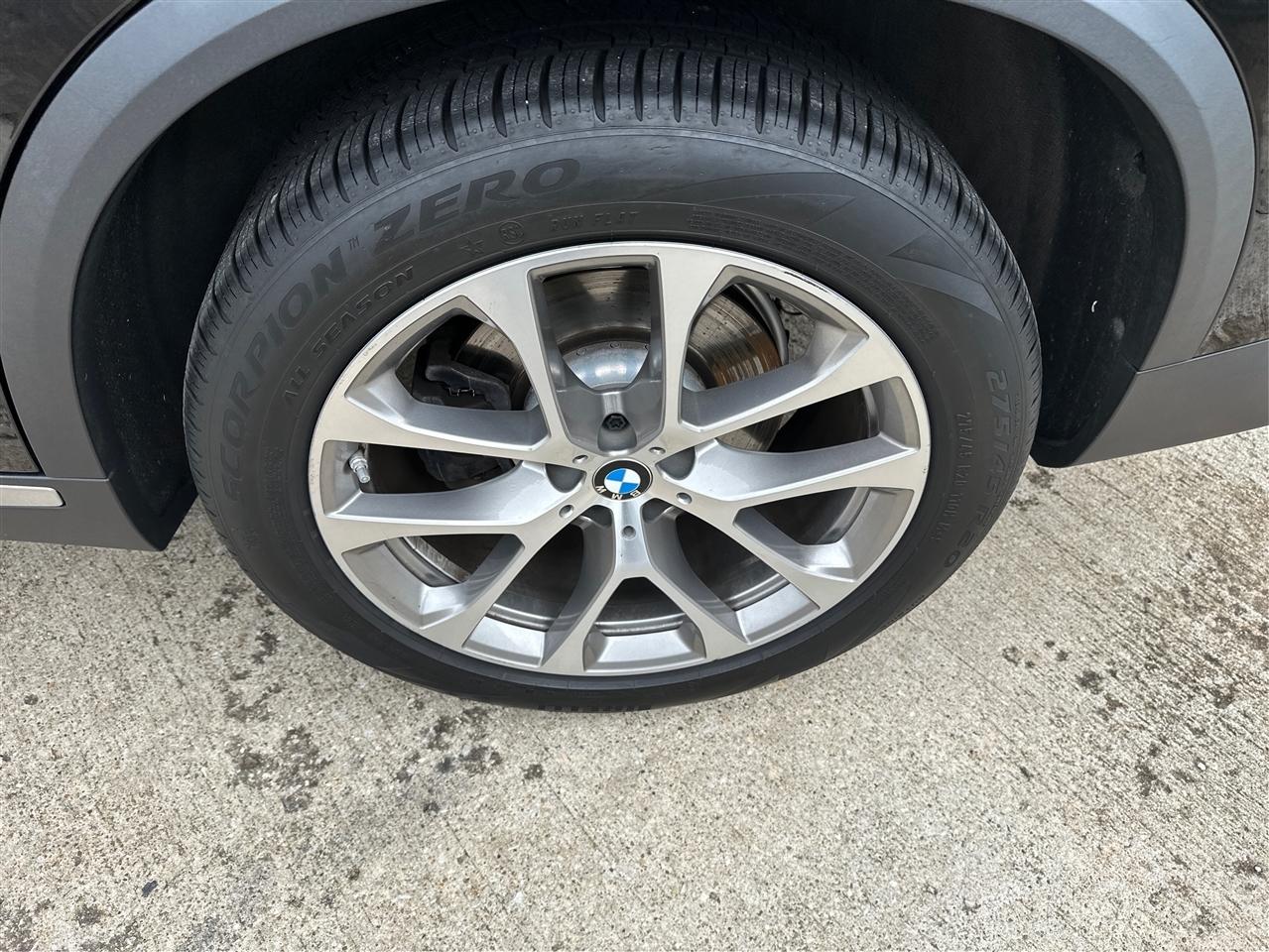 BMW X5  2022