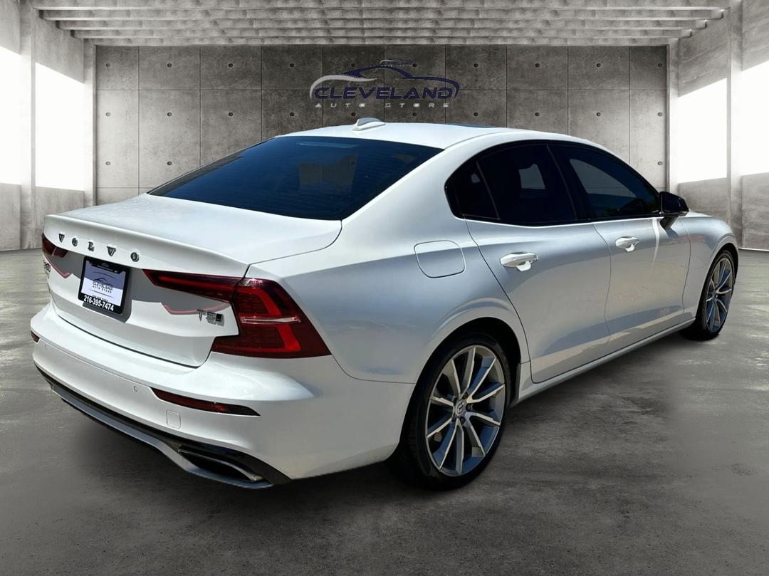 Volvo S60 T5 Momentum 2021