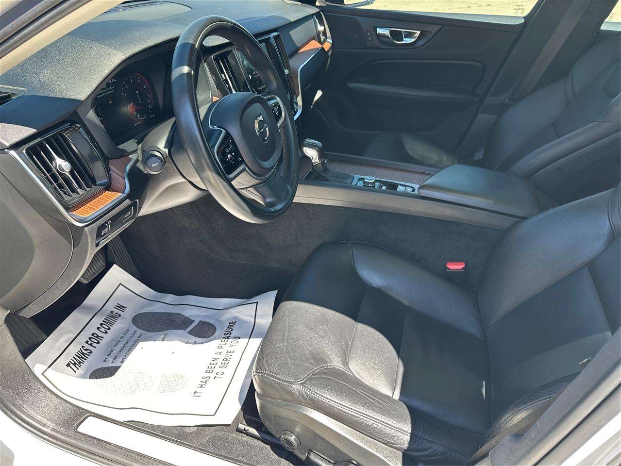 Volvo S60 T5 Momentum 2021