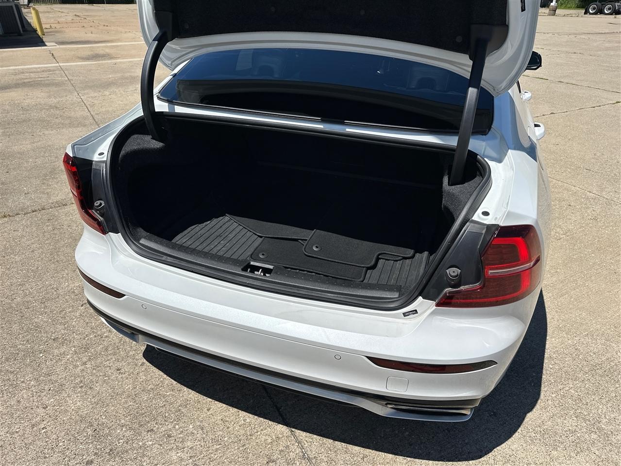 Volvo S60 T5 Momentum 2021