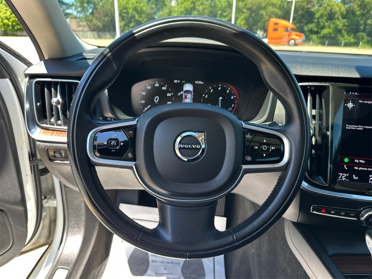 Volvo S60 T5 Momentum 2021