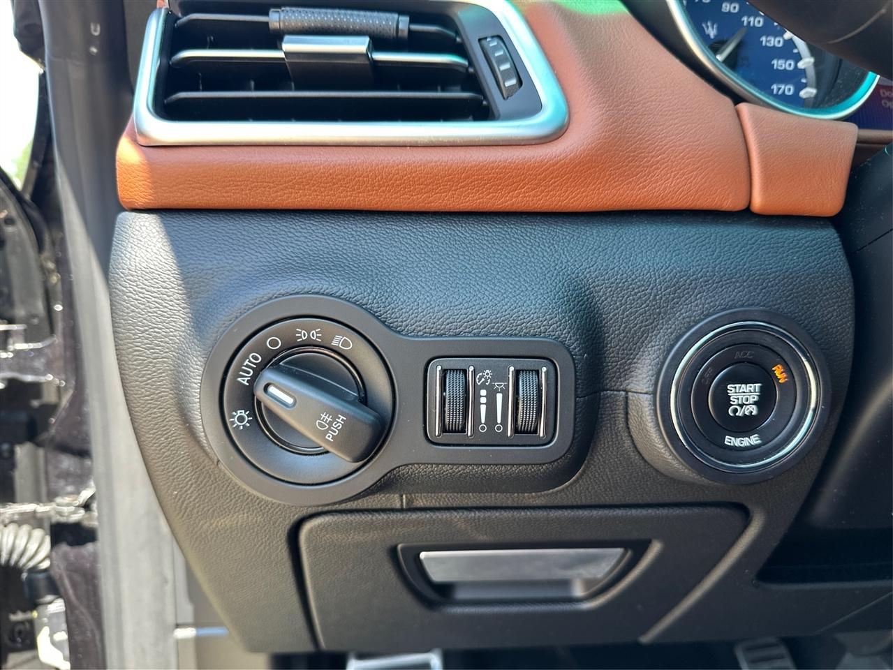 Maserati Ghibli  2014