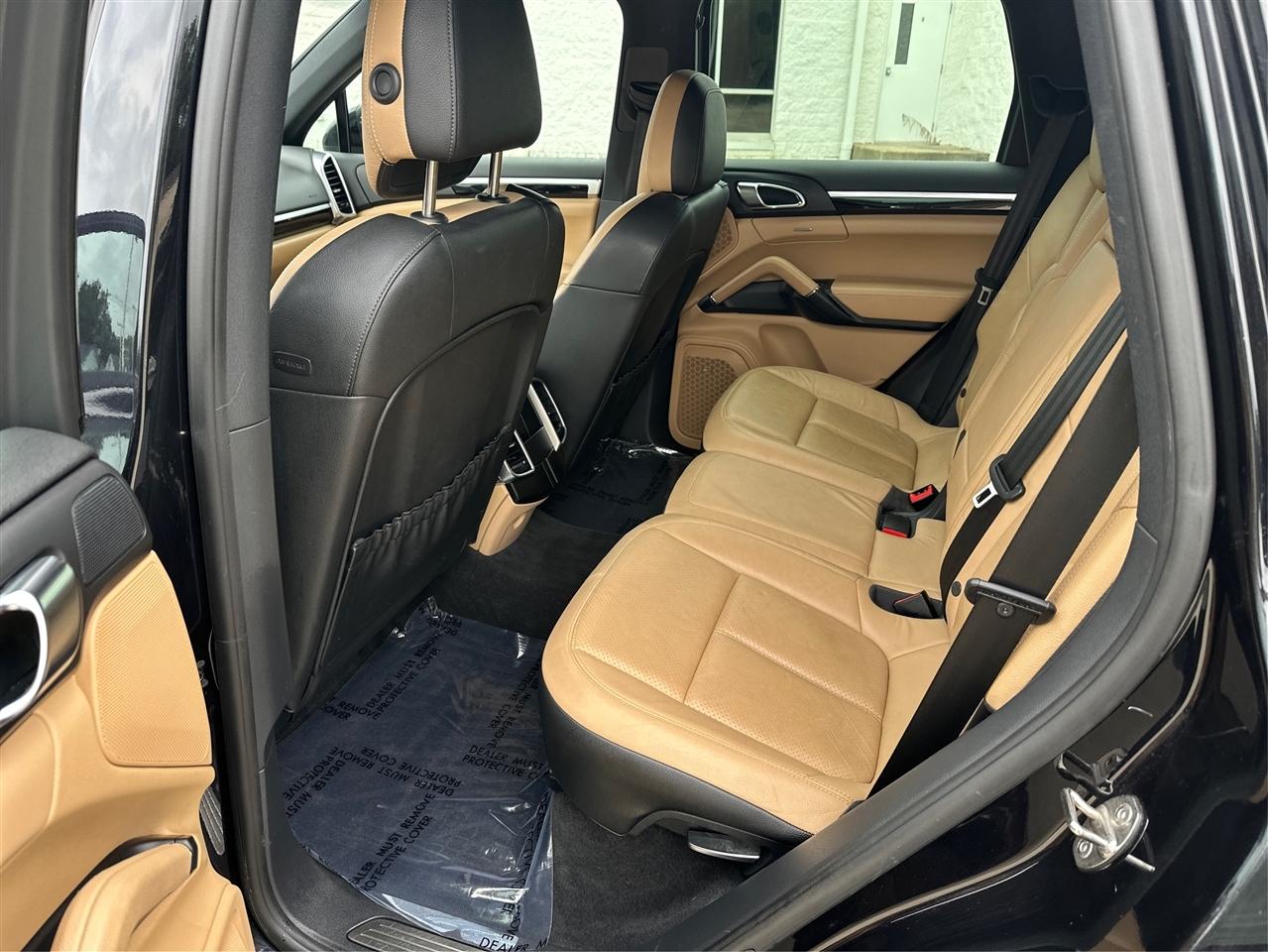 Porsche Cayenne  2014