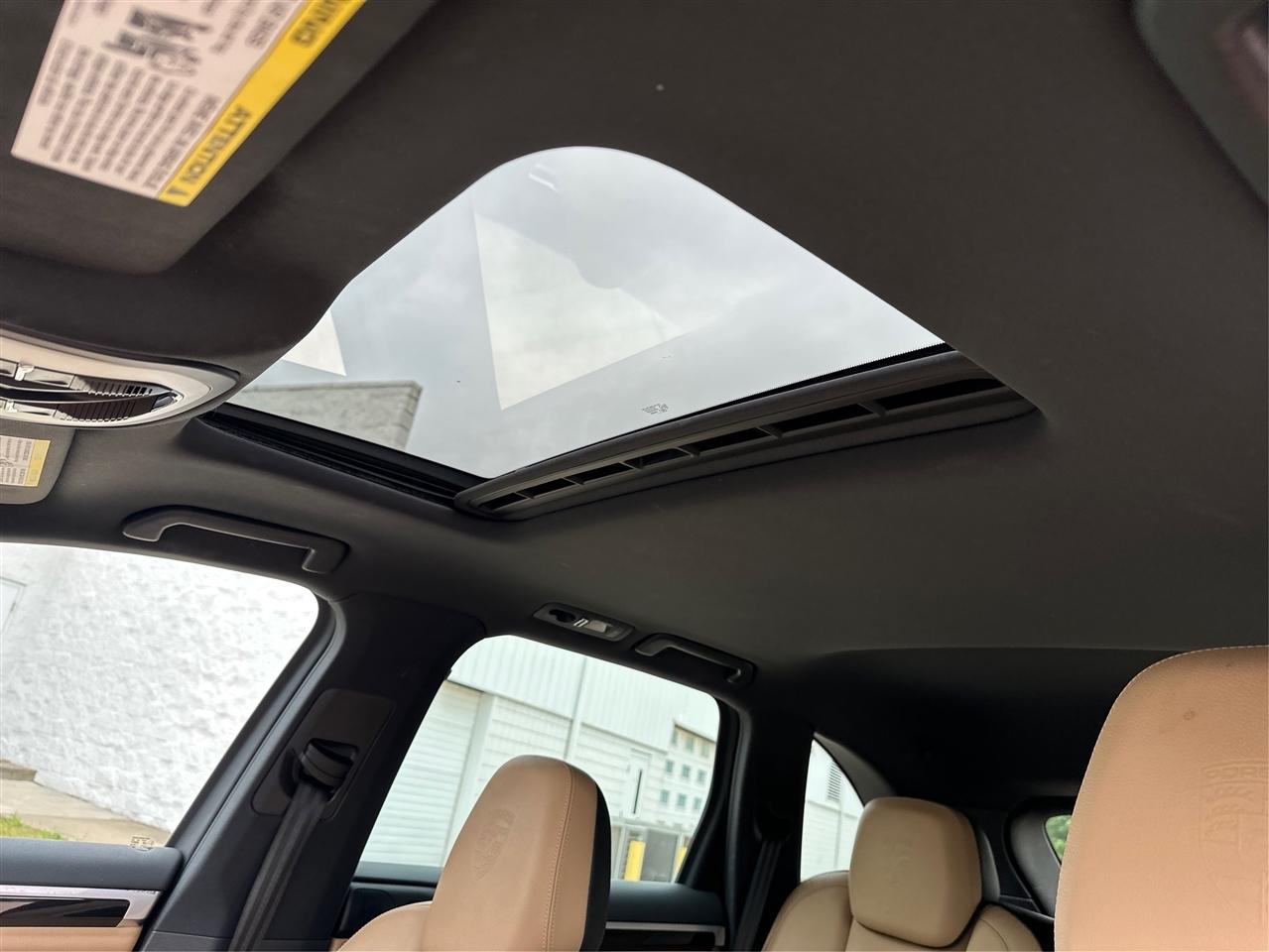 Porsche Cayenne  2014