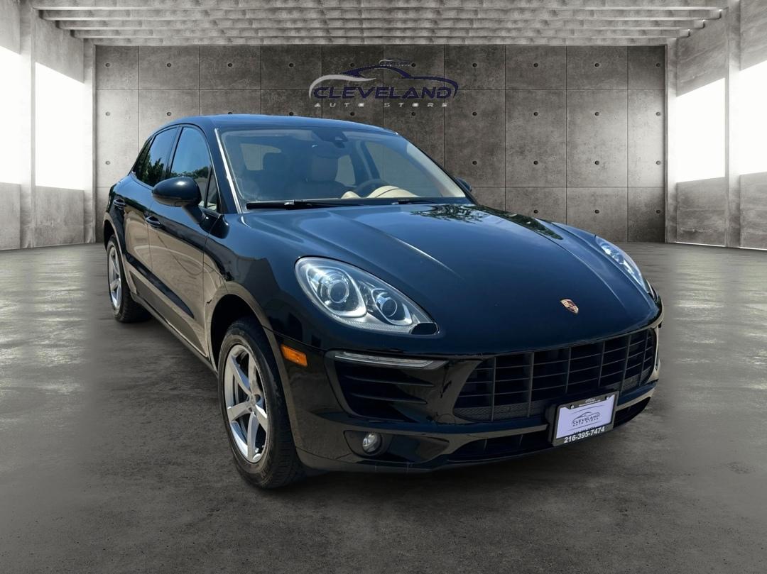 Porsche Macan  2017