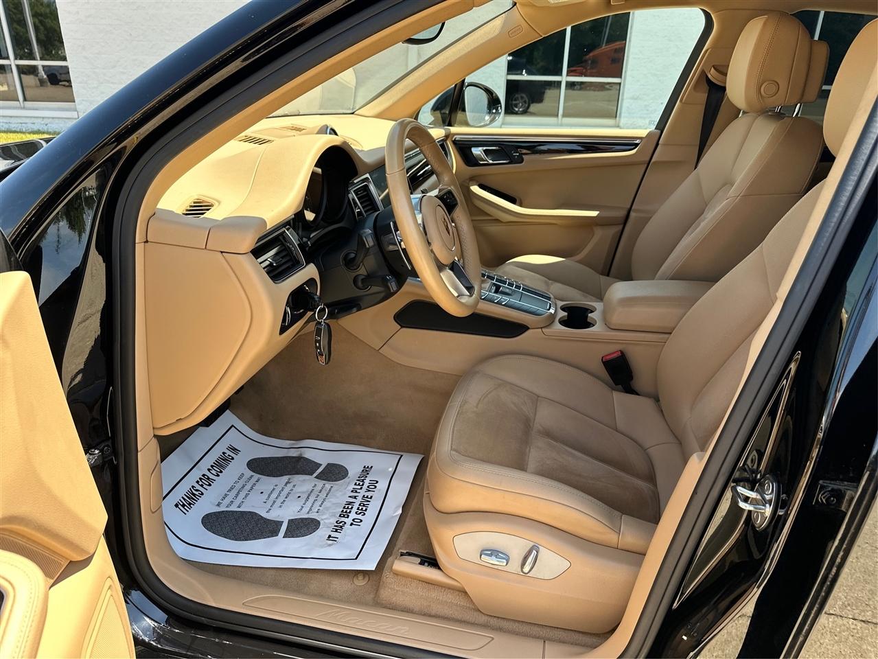 Porsche Macan  2017