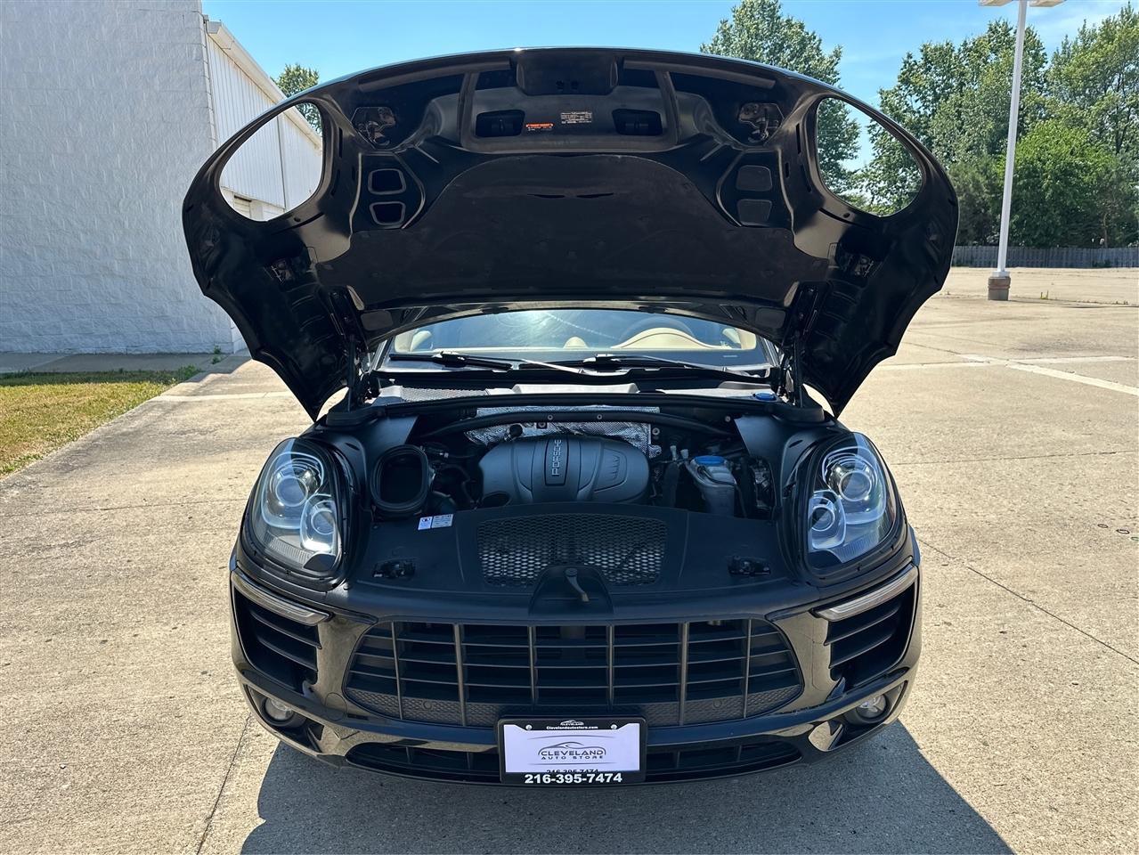 Porsche Macan  2017