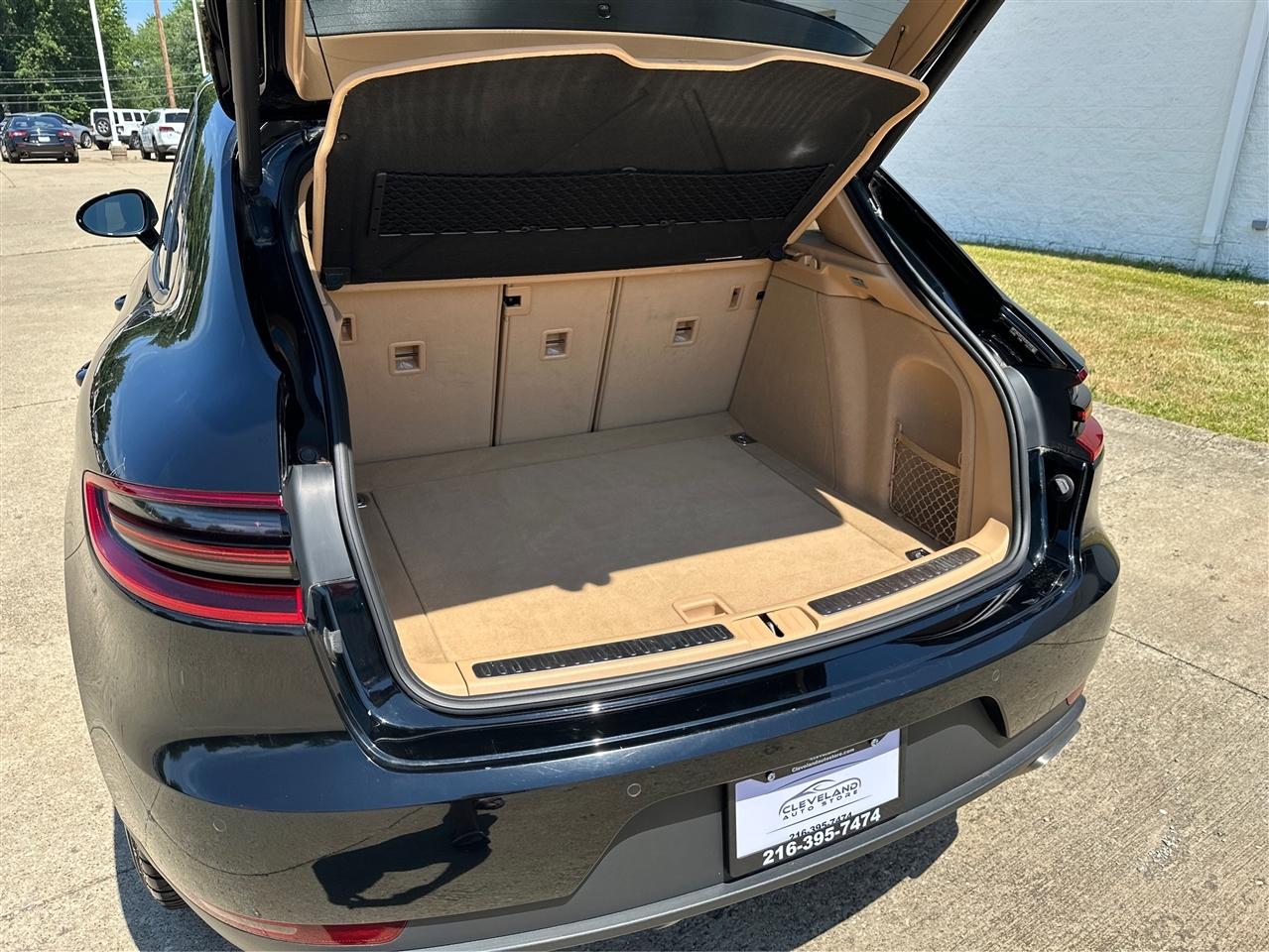 Porsche Macan  2017