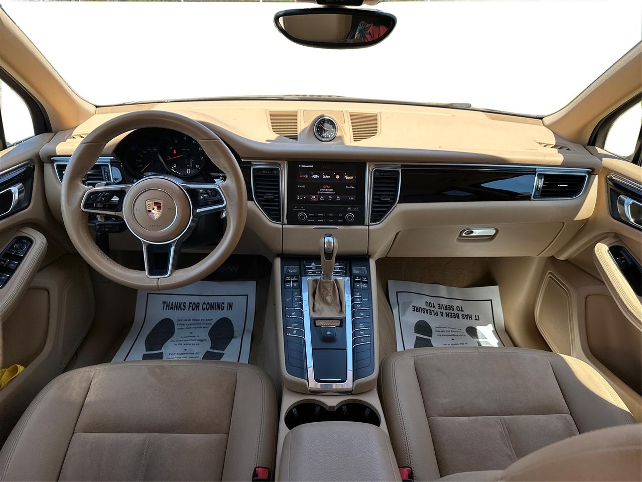 Porsche Macan  2017