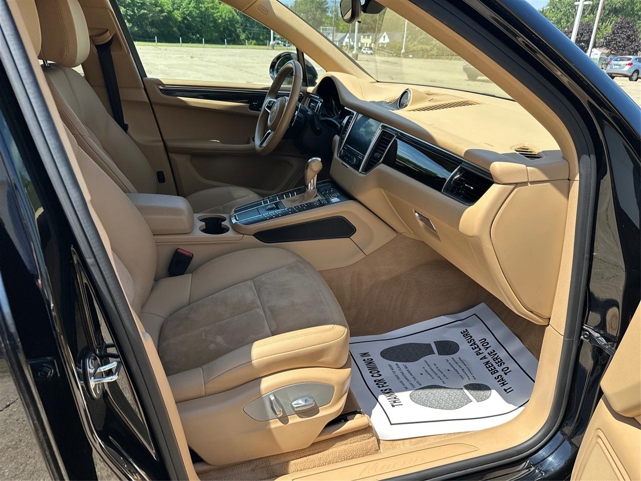 Porsche Macan  2017