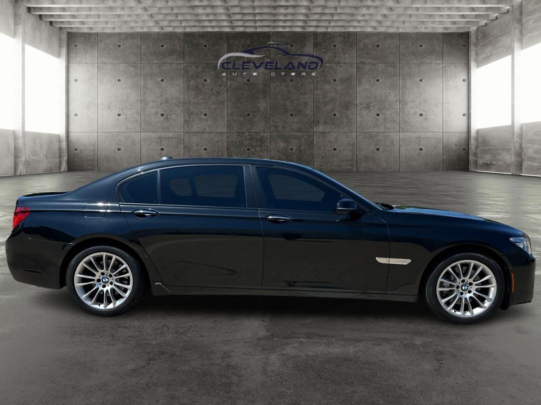 BMW 7-Series  2015