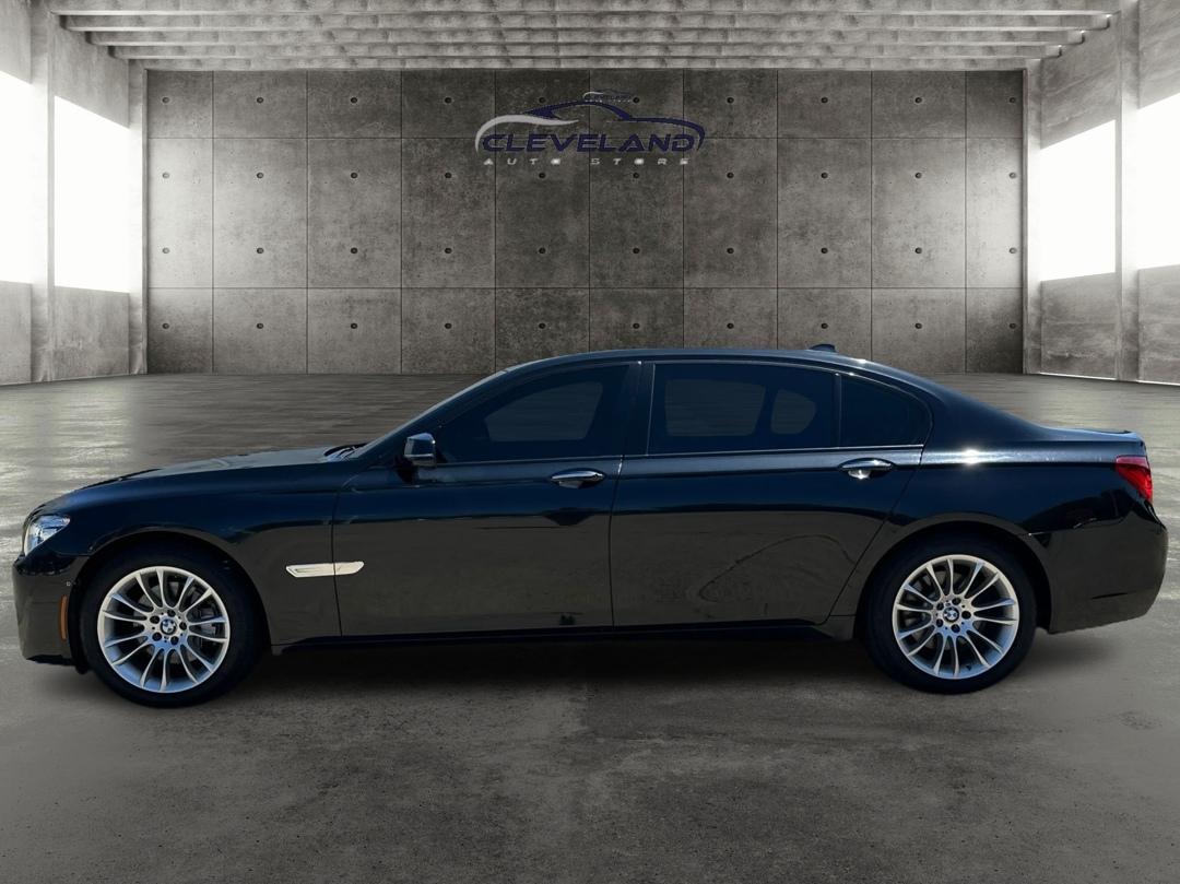 BMW 7-Series  2015