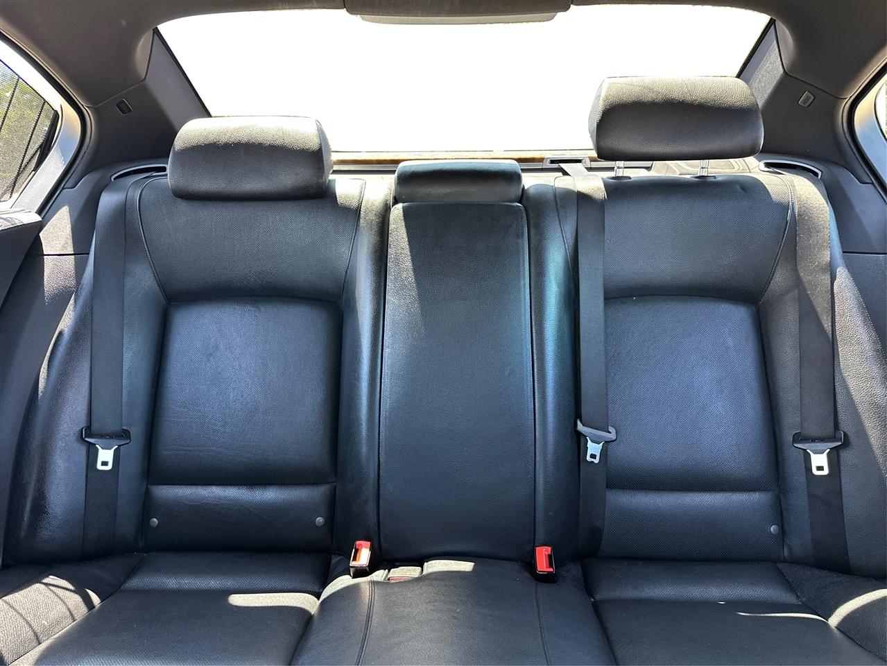 BMW 7-Series  2015