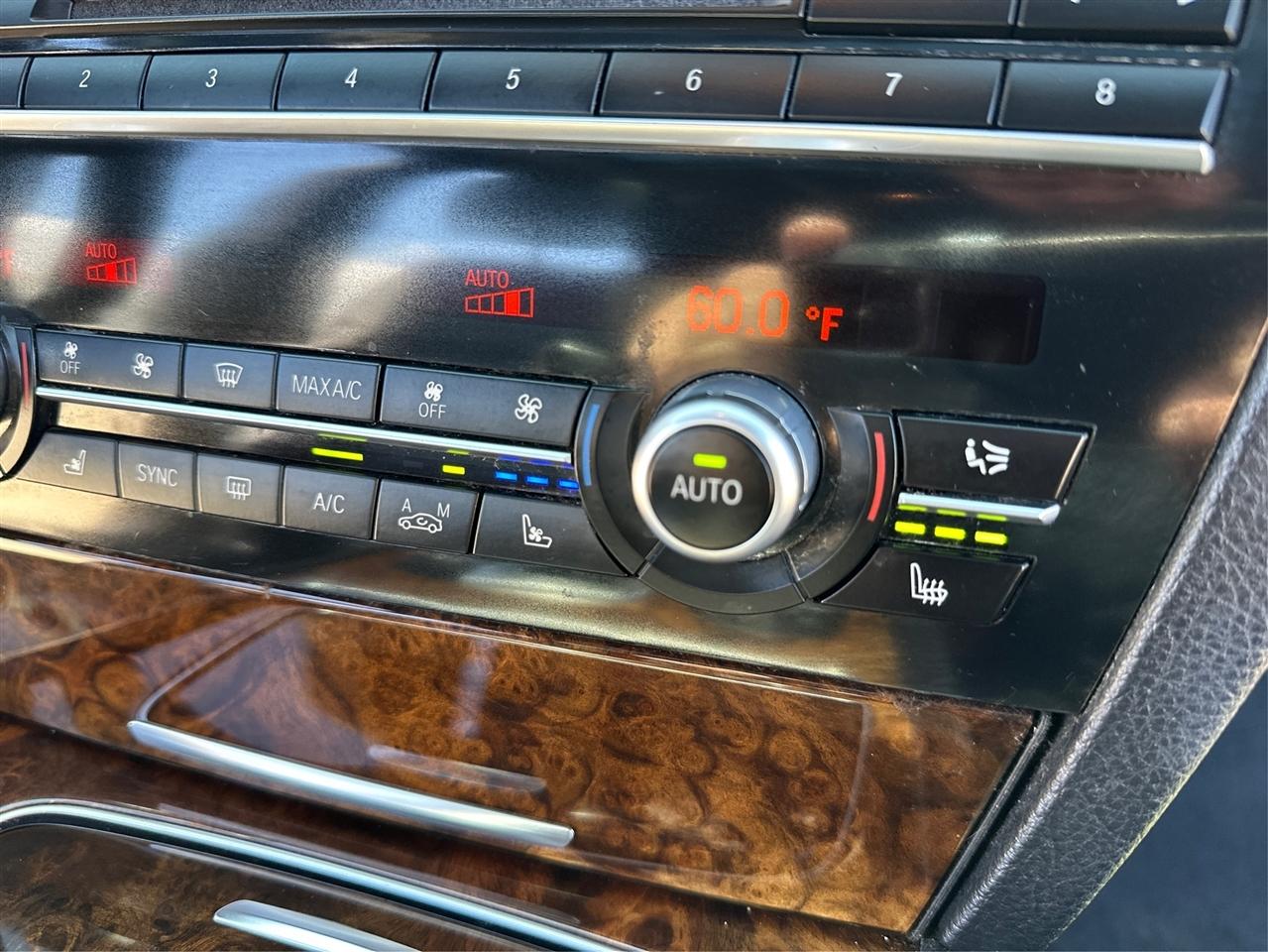 BMW 7-Series  2015