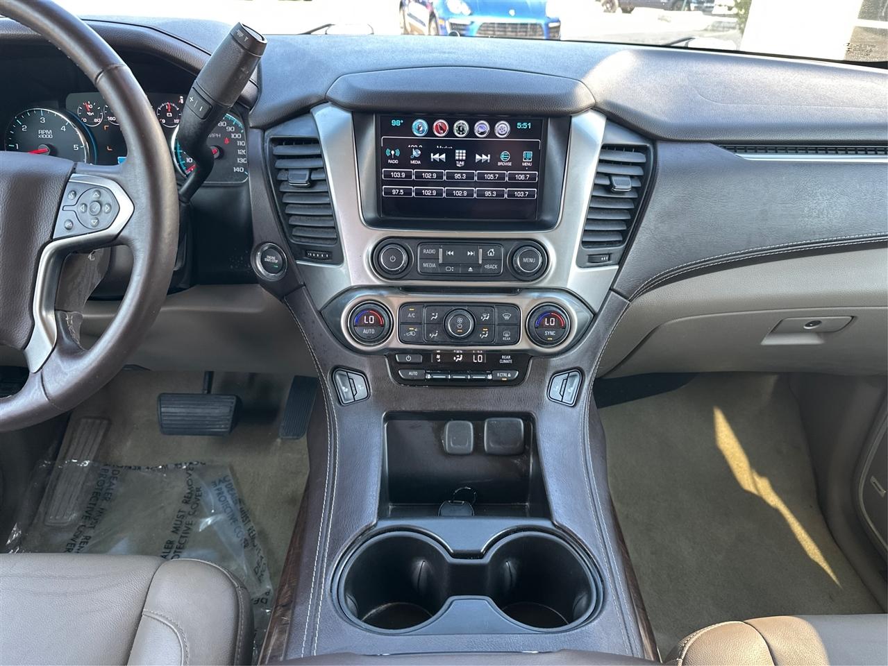 Chevrolet Tahoe  2017