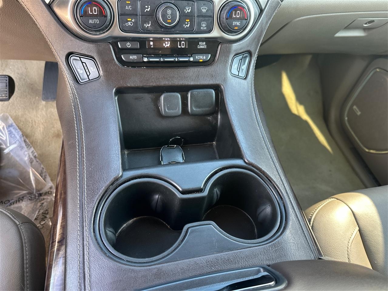 Chevrolet Tahoe  2017