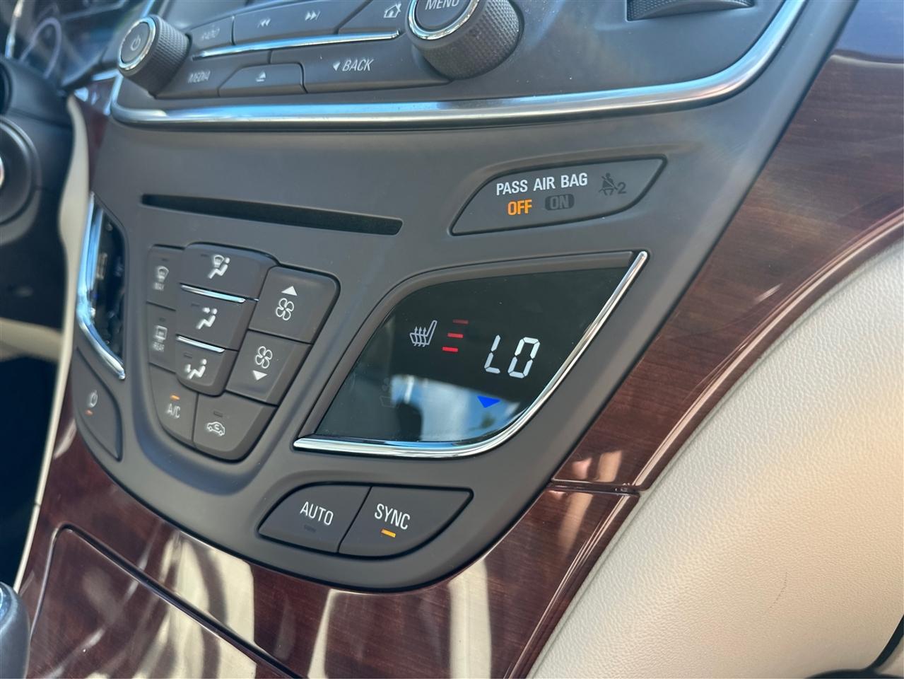 Buick Regal  2017