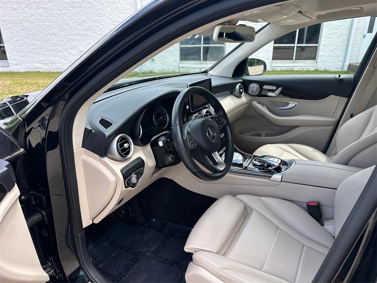 Mercedes-Benz GLC-Class  2016