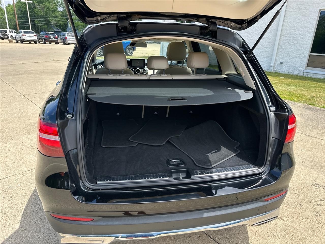 Mercedes-Benz GLC-Class  2016