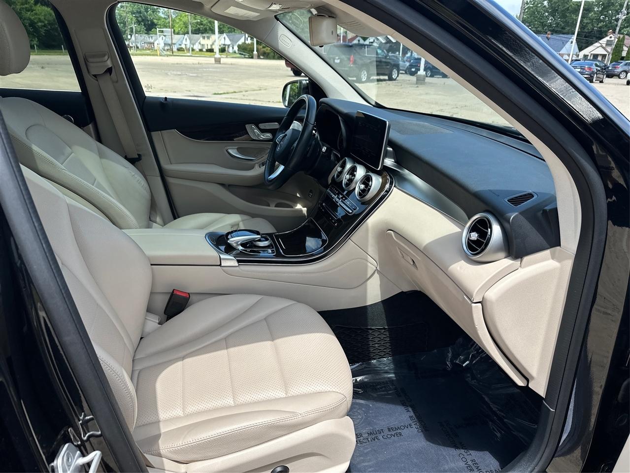Mercedes-Benz GLC-Class  2016