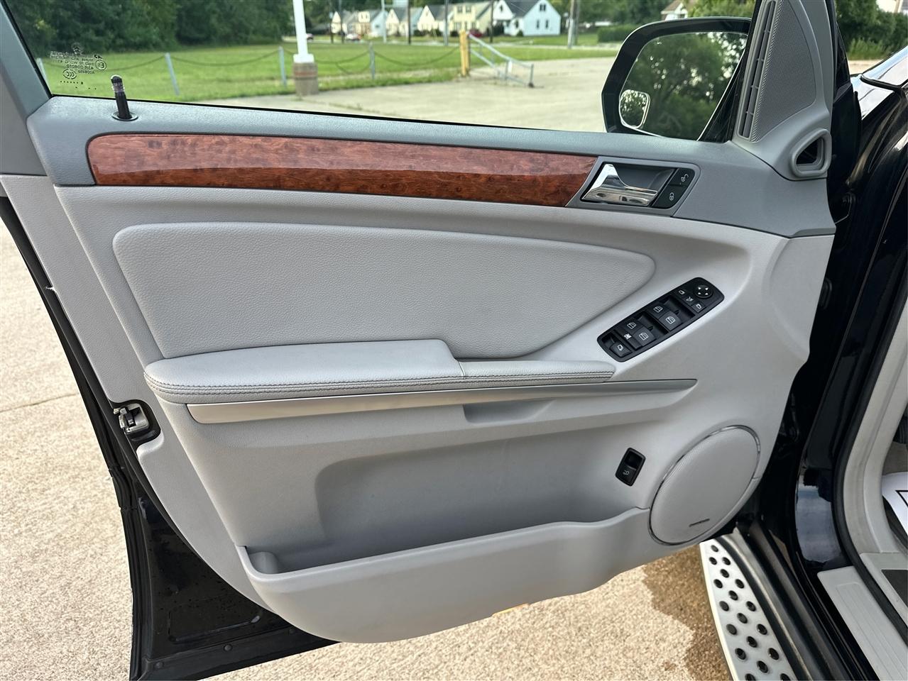 Mercedes-Benz GL-Class  2009